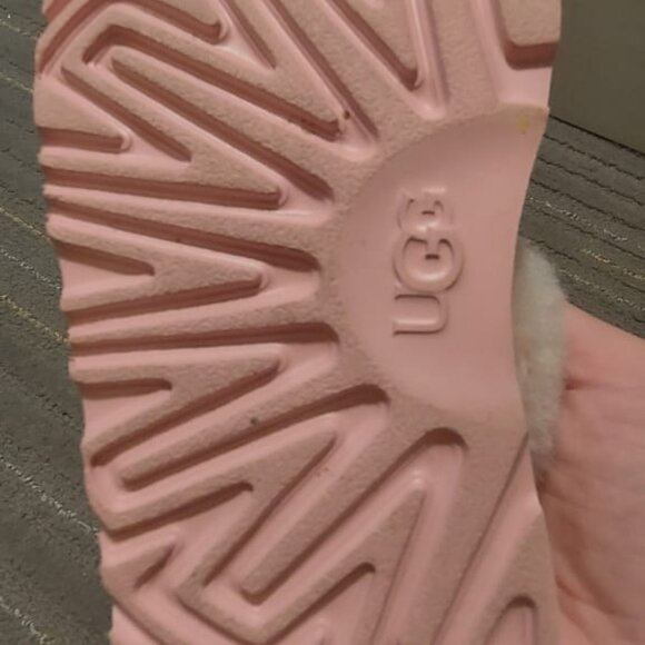 UGG Kids' Cozy II Glitter slippers size 12 - Picture 6 of 7